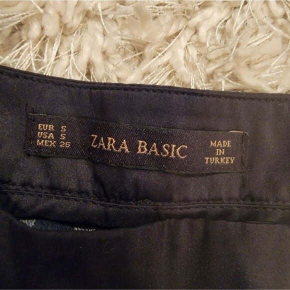 ZARA Basic shorts size Small - Picture 2 of 5